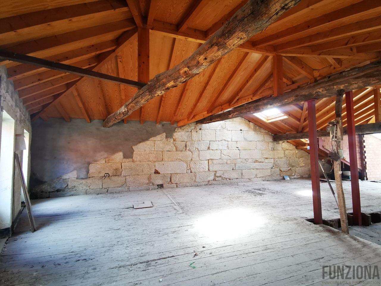 For sale of building in Pontevedra