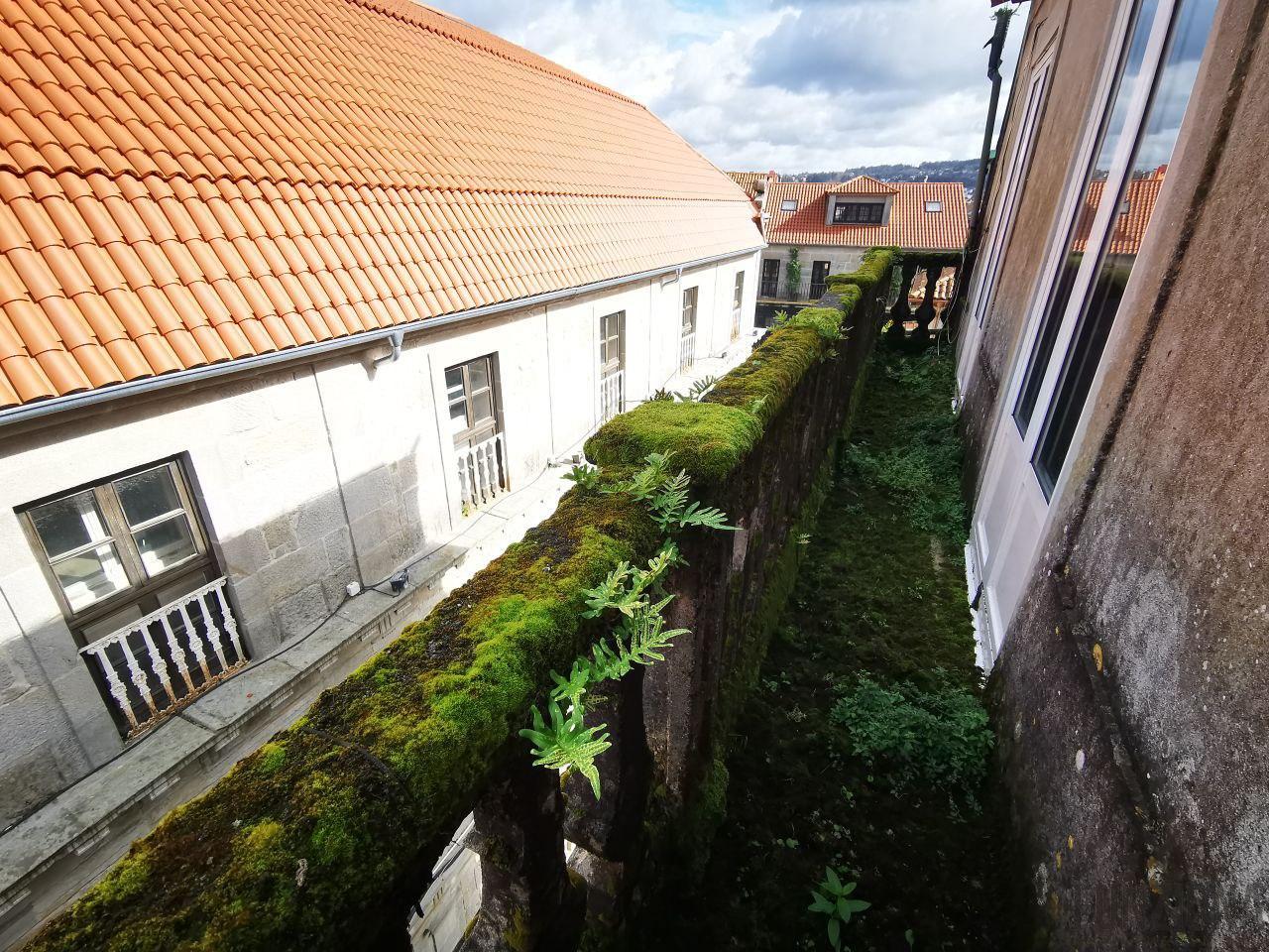 For sale of building in Pontevedra