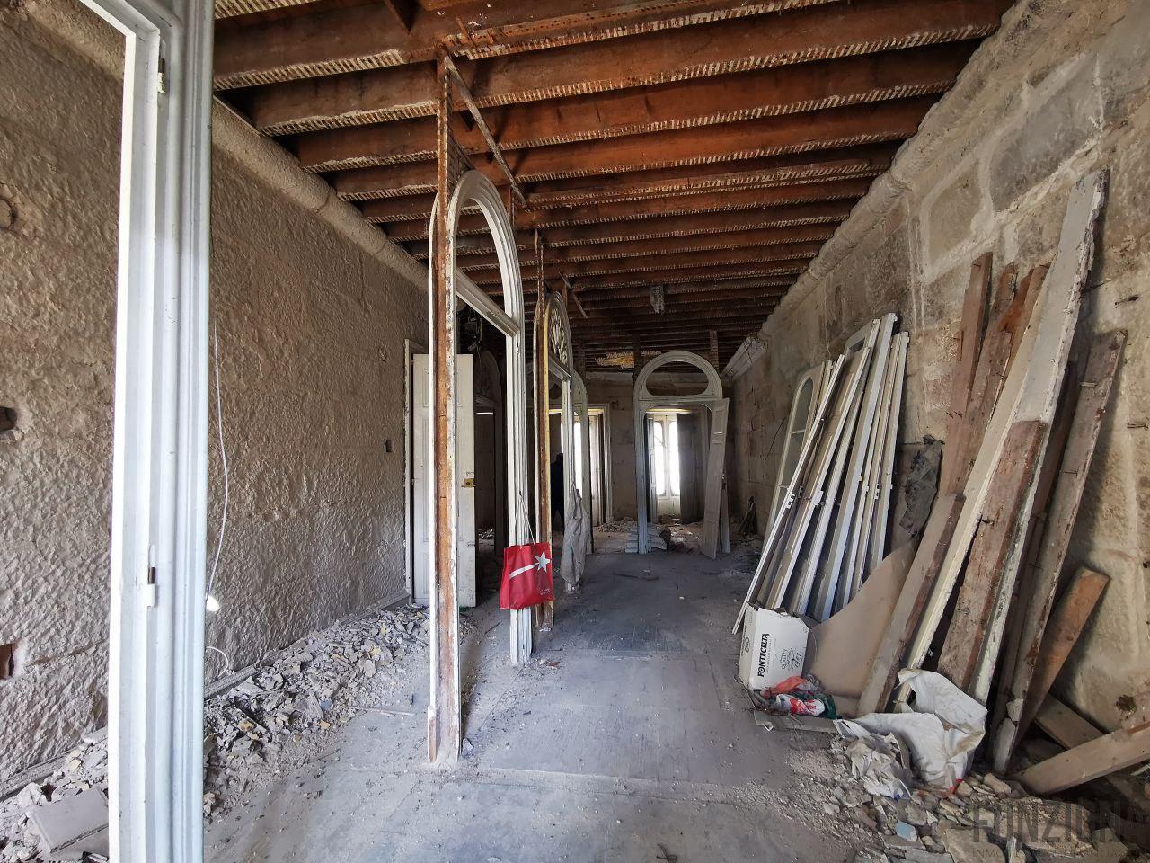 For sale of building in Pontevedra