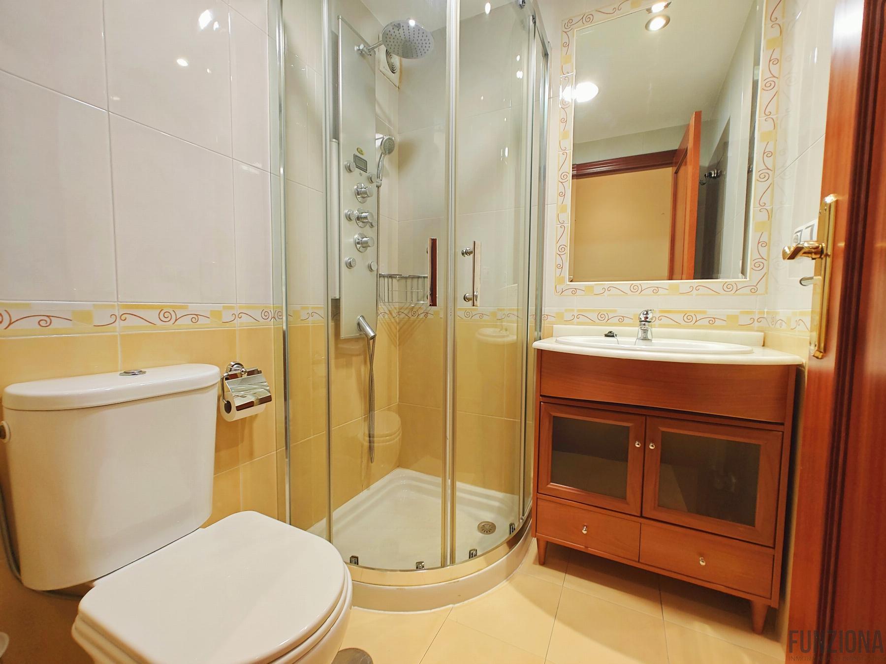 For sale of apartment in Pontevedra