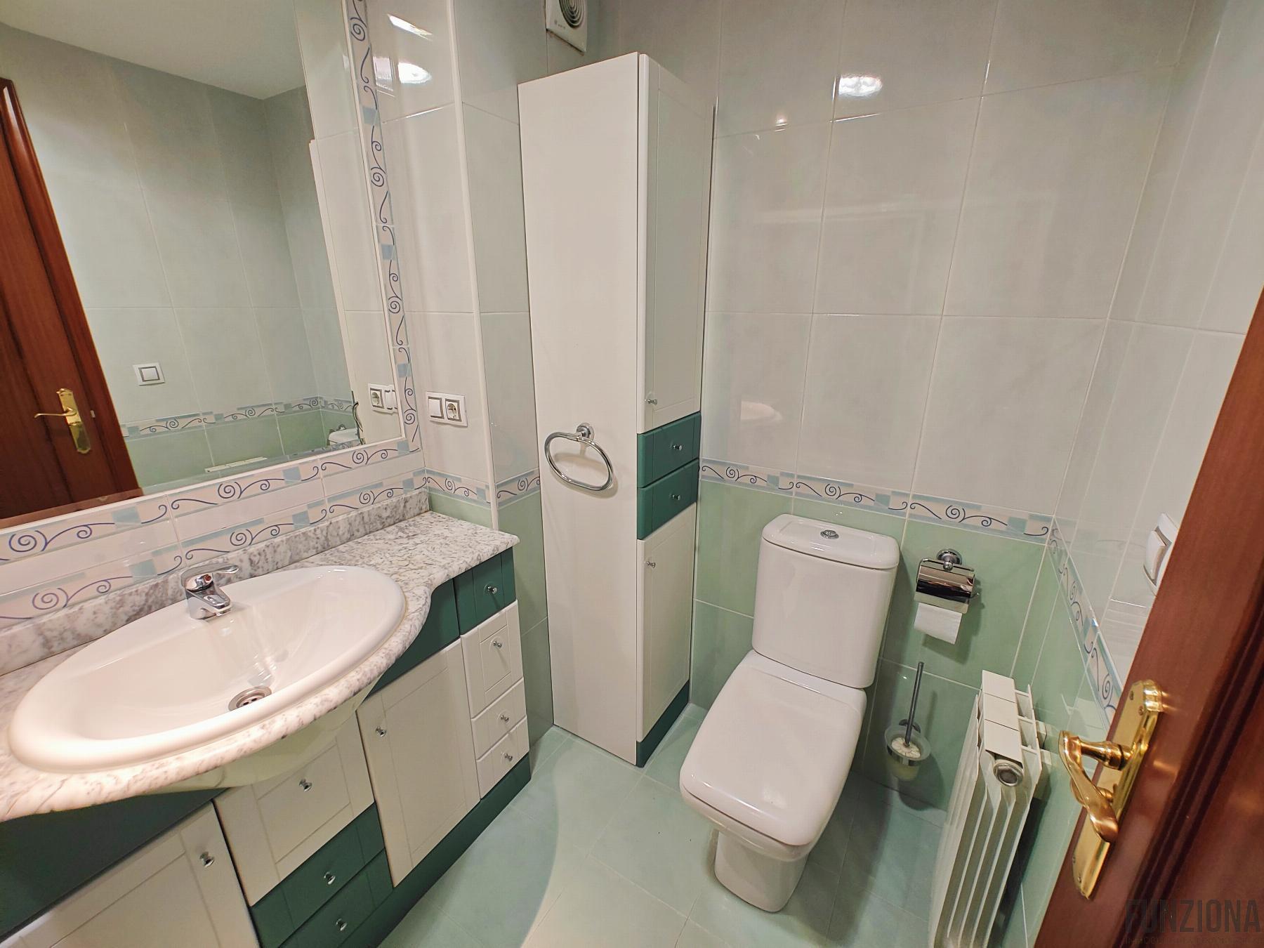 For sale of apartment in Pontevedra