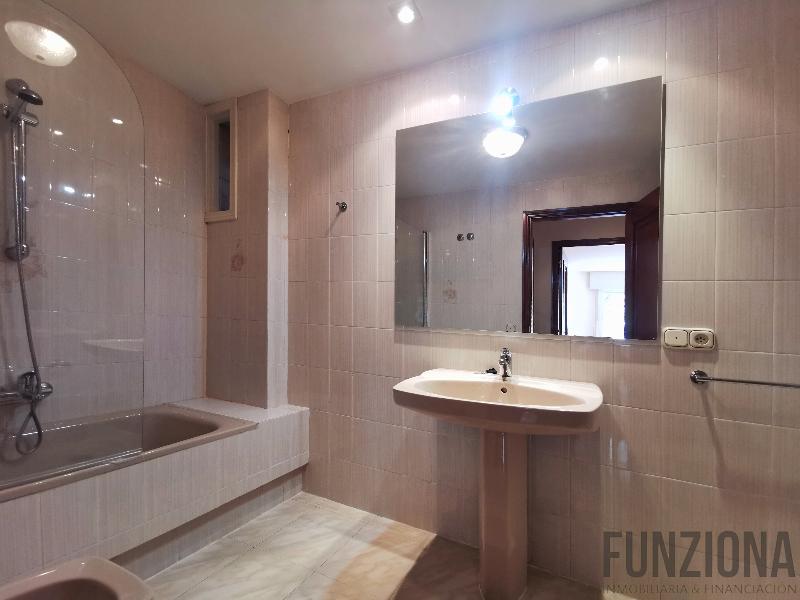 For rent of flat in Pontevedra