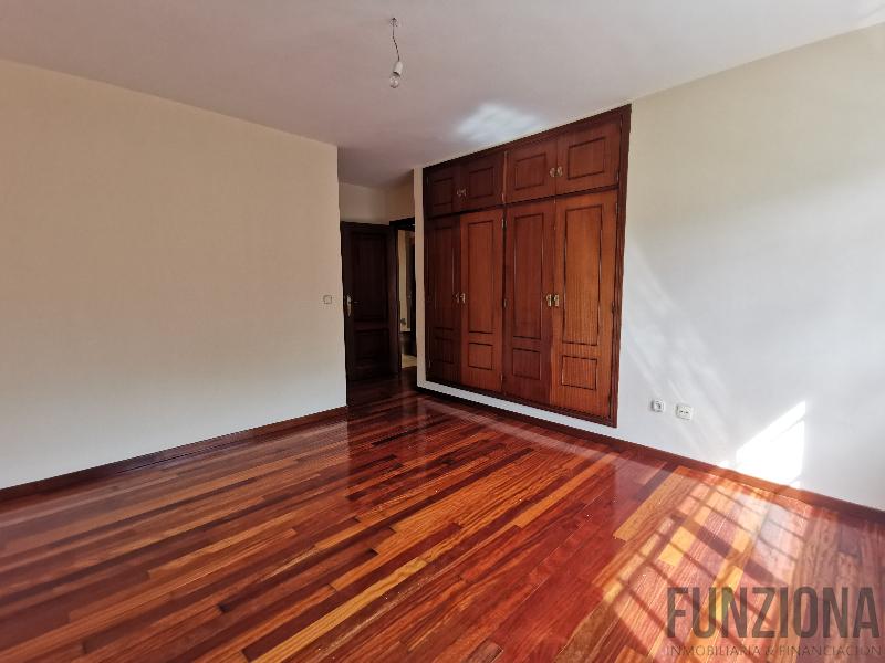 For rent of flat in Pontevedra