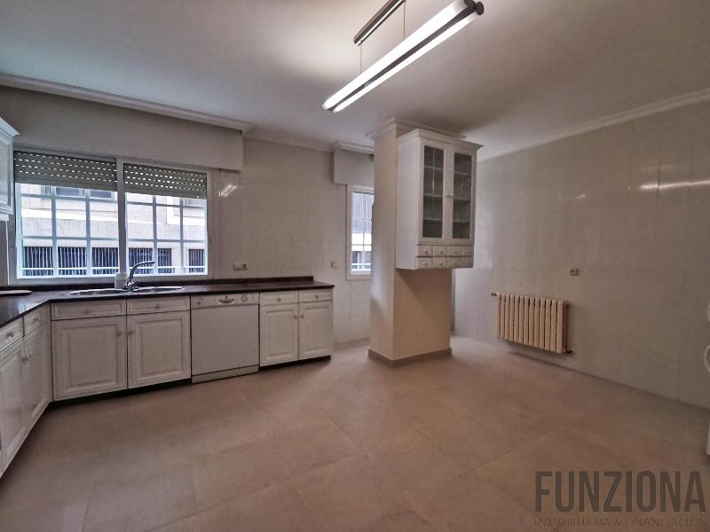 For rent of flat in Pontevedra