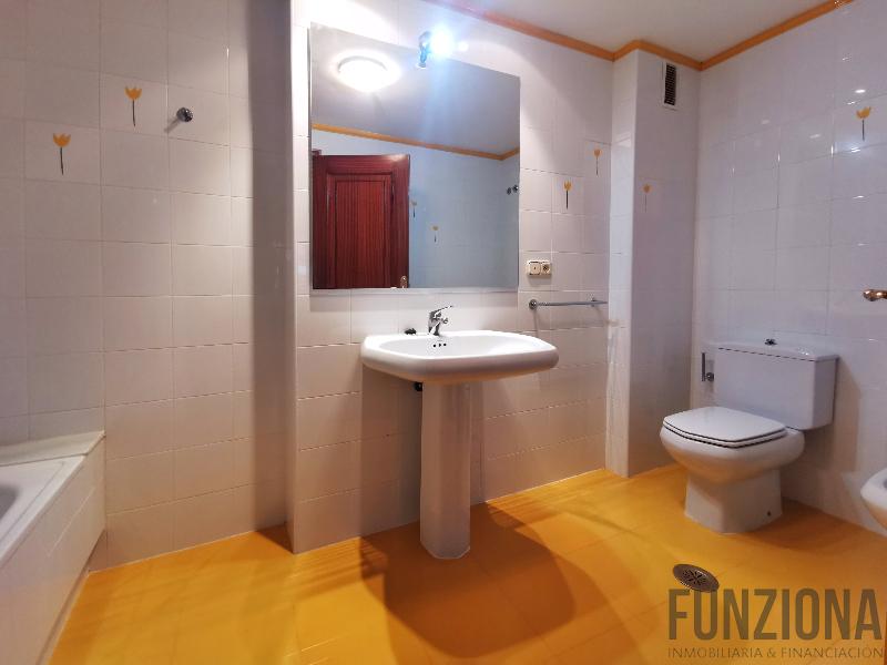 For rent of flat in Pontevedra