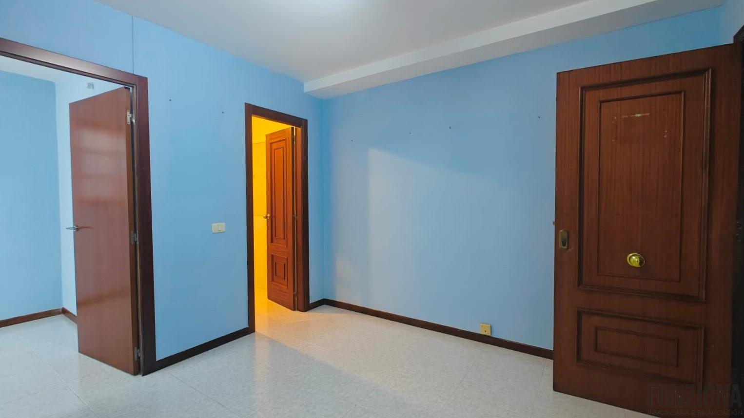For rent of office in Pontevedra