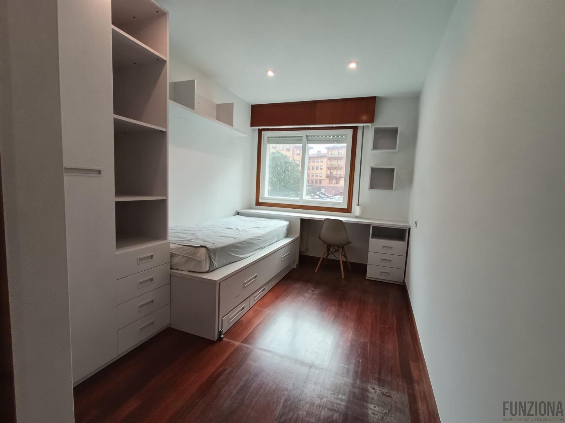 Piso en alquiler  calle Rúa Santa Lucía, Pontevedra  17/27