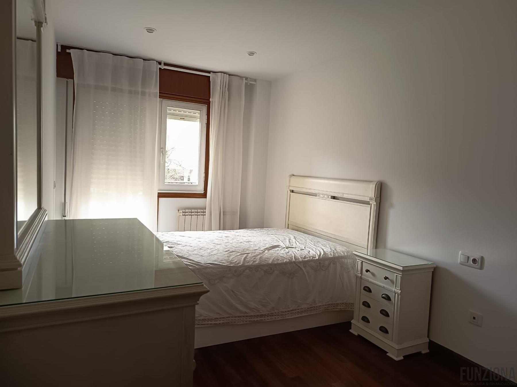 Piso en alquiler  calle Rúa Santa Lucía, Pontevedra  14/27