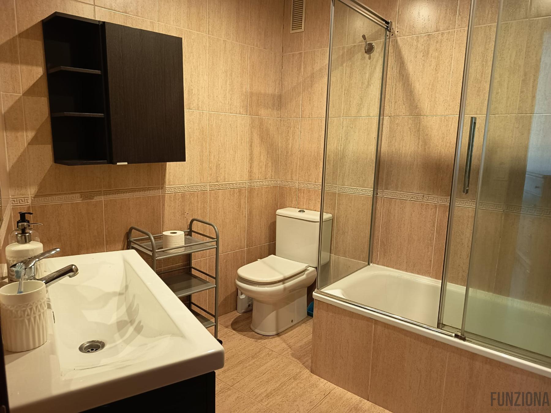 Piso en alquiler  calle Rúa Santa Lucía, Pontevedra  16/27