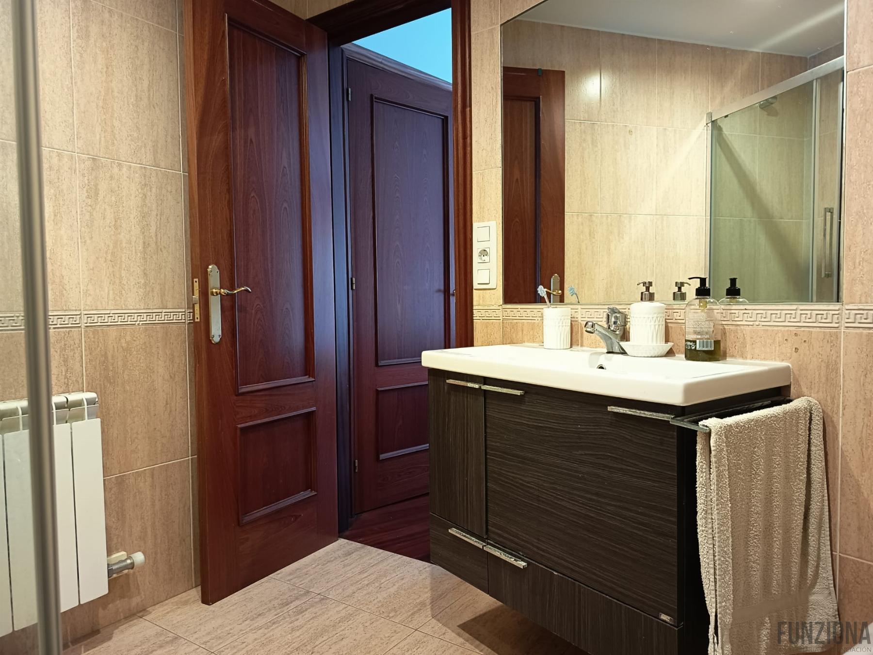 Piso en alquiler  calle Rúa Santa Lucía, Pontevedra  15/27