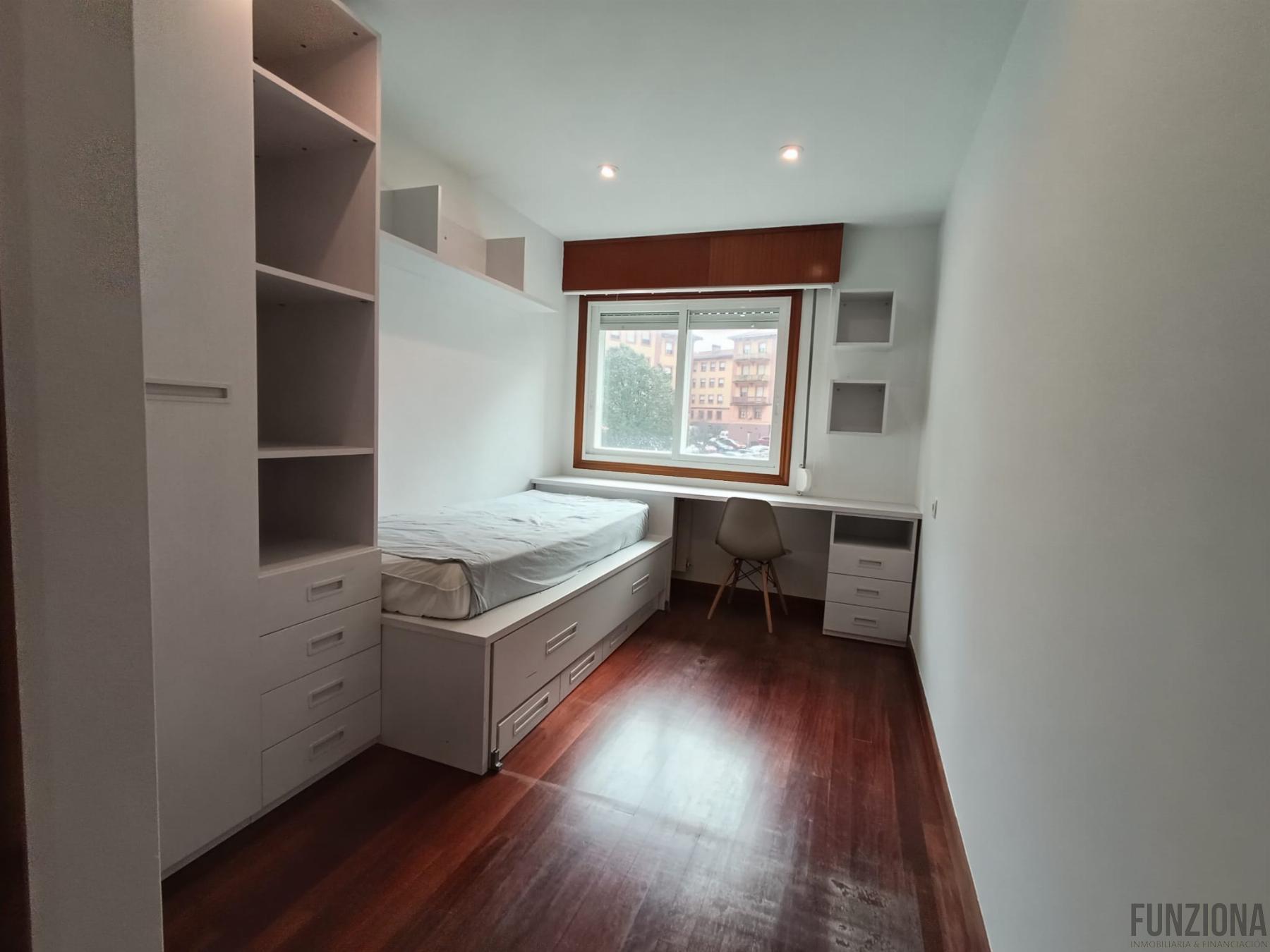 Piso en alquiler  calle Rúa Santa Lucía, Pontevedra  19/27