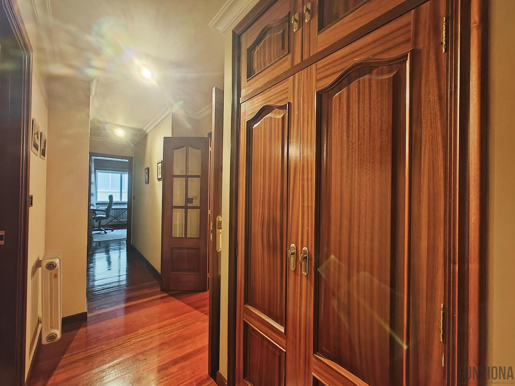 For sale of flat in Pontevedra