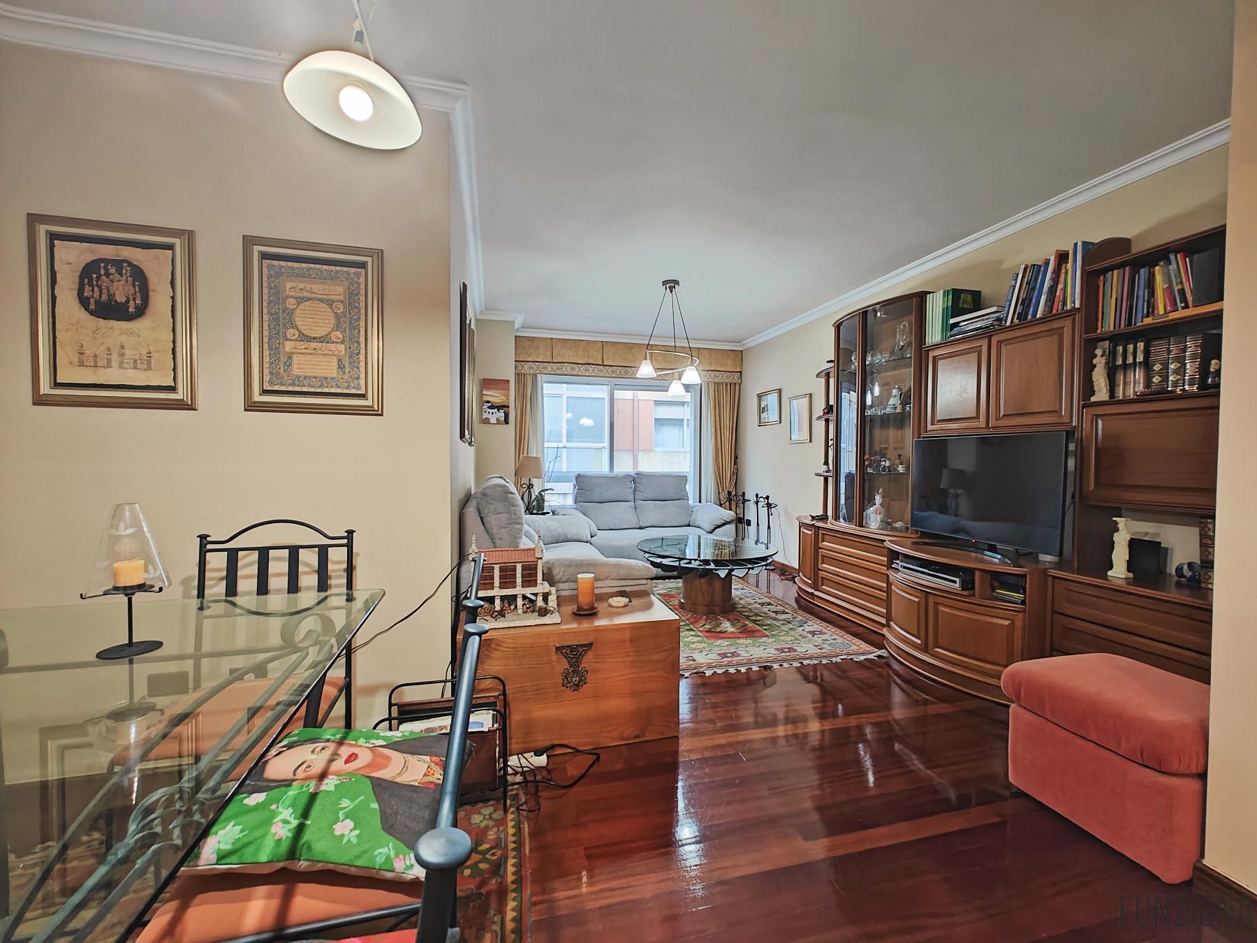 For sale of flat in Pontevedra