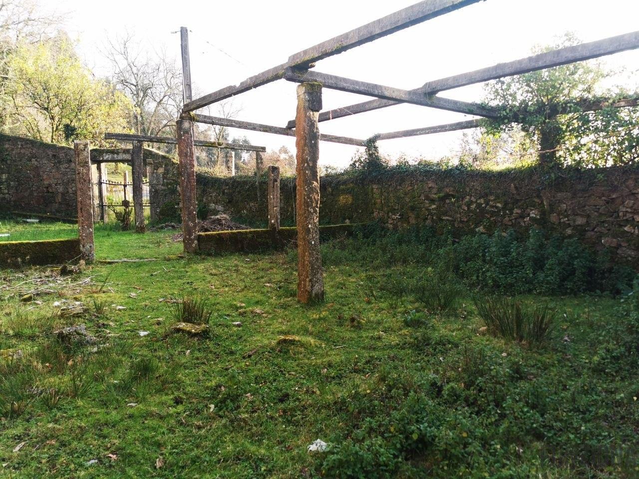 For sale of house in Moraña