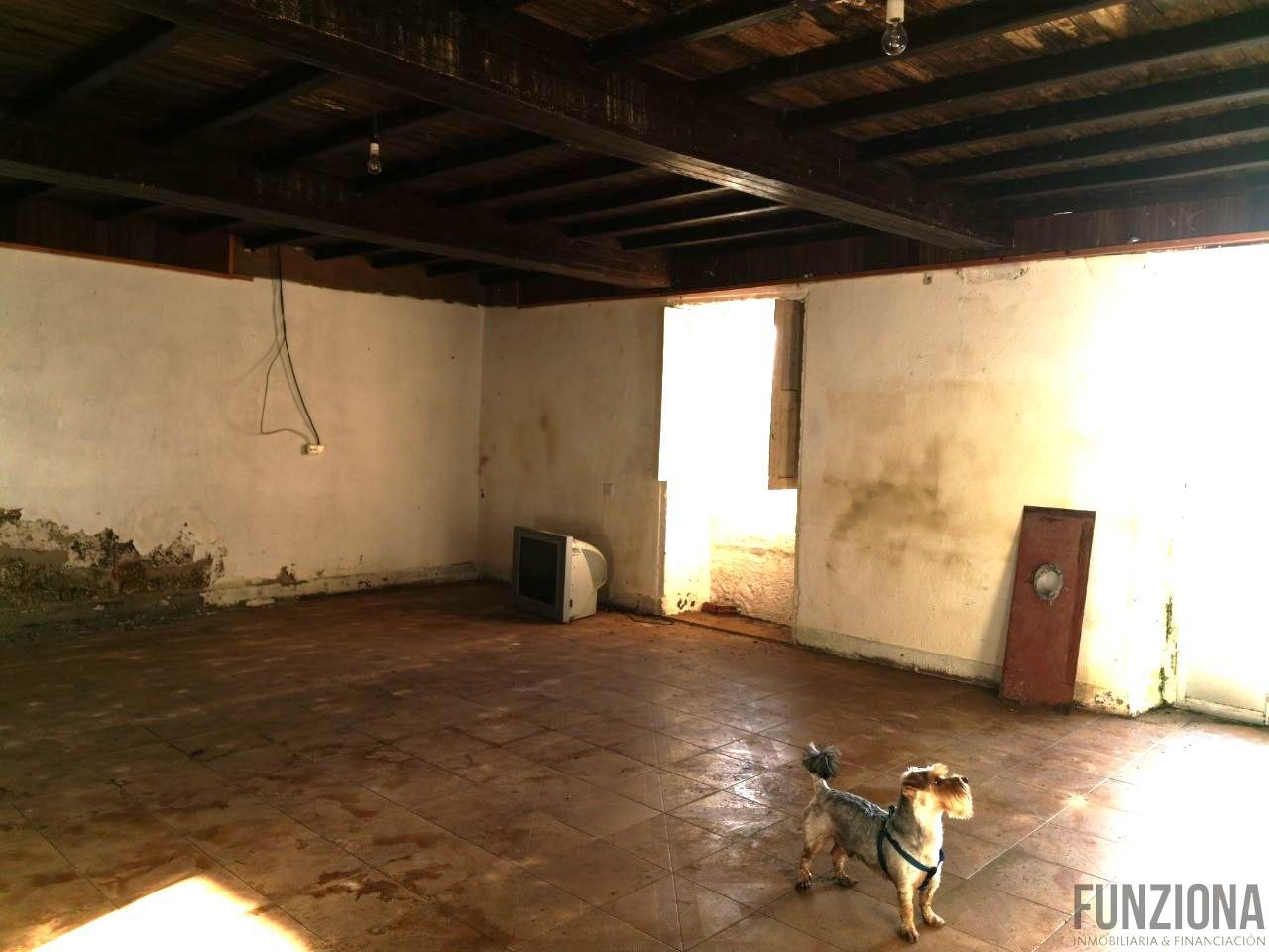 For sale of house in Moraña