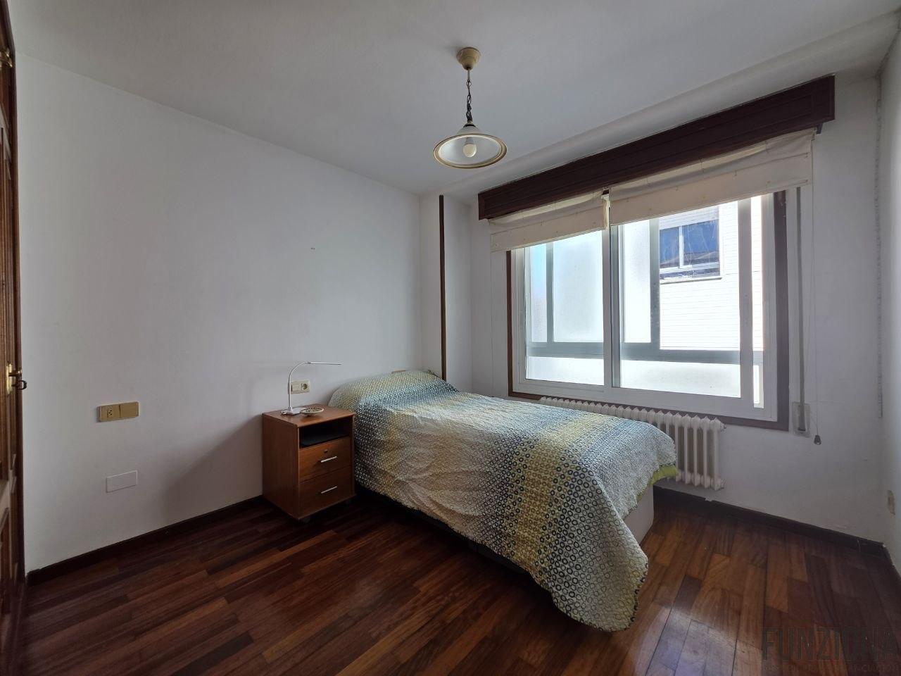 For sale of flat in Pontevedra