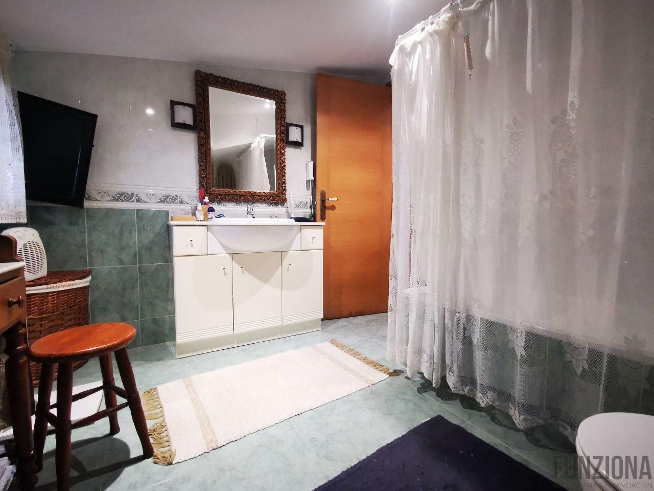 Venta de casa en Moraña