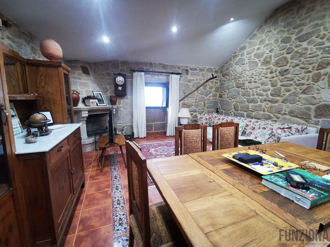 Venta de casa en Moraña