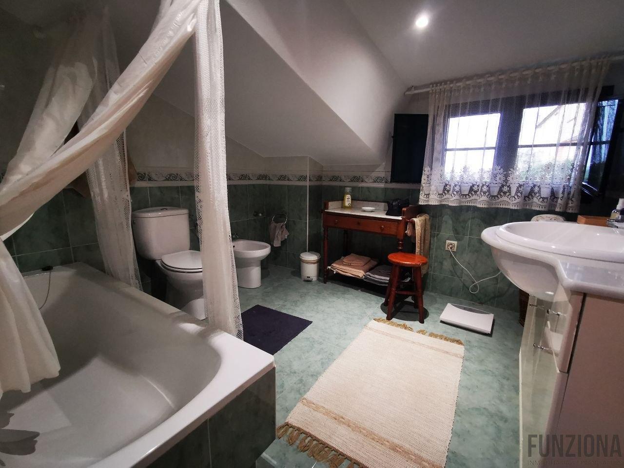 Venta de casa en Moraña