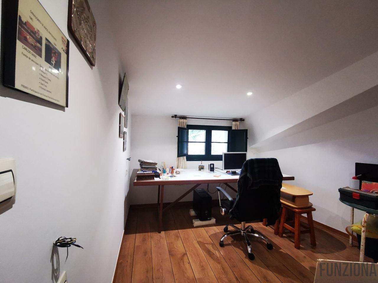 Venta de casa en Moraña