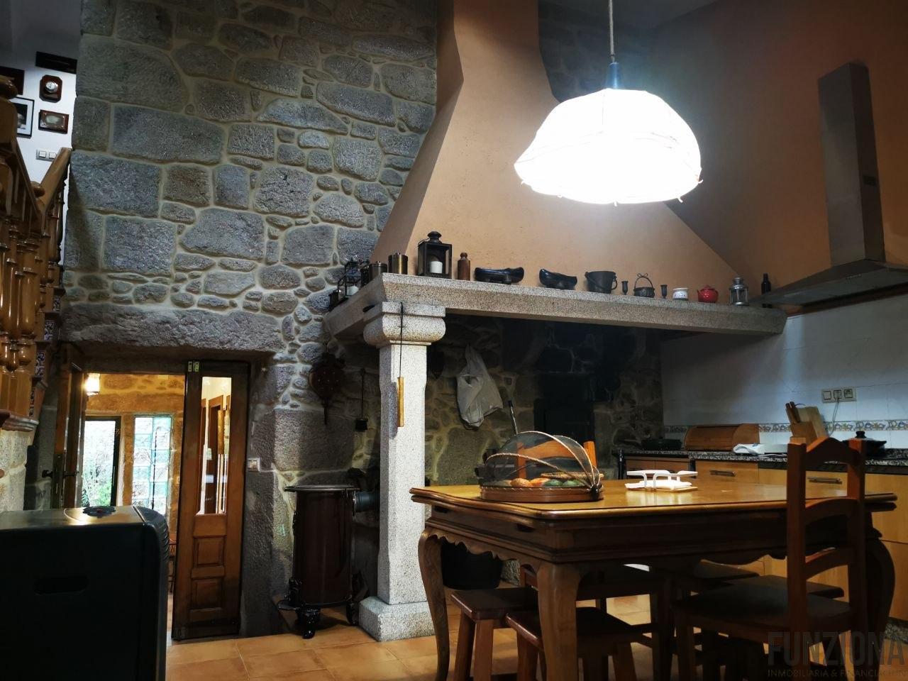 Venta de casa en Moraña