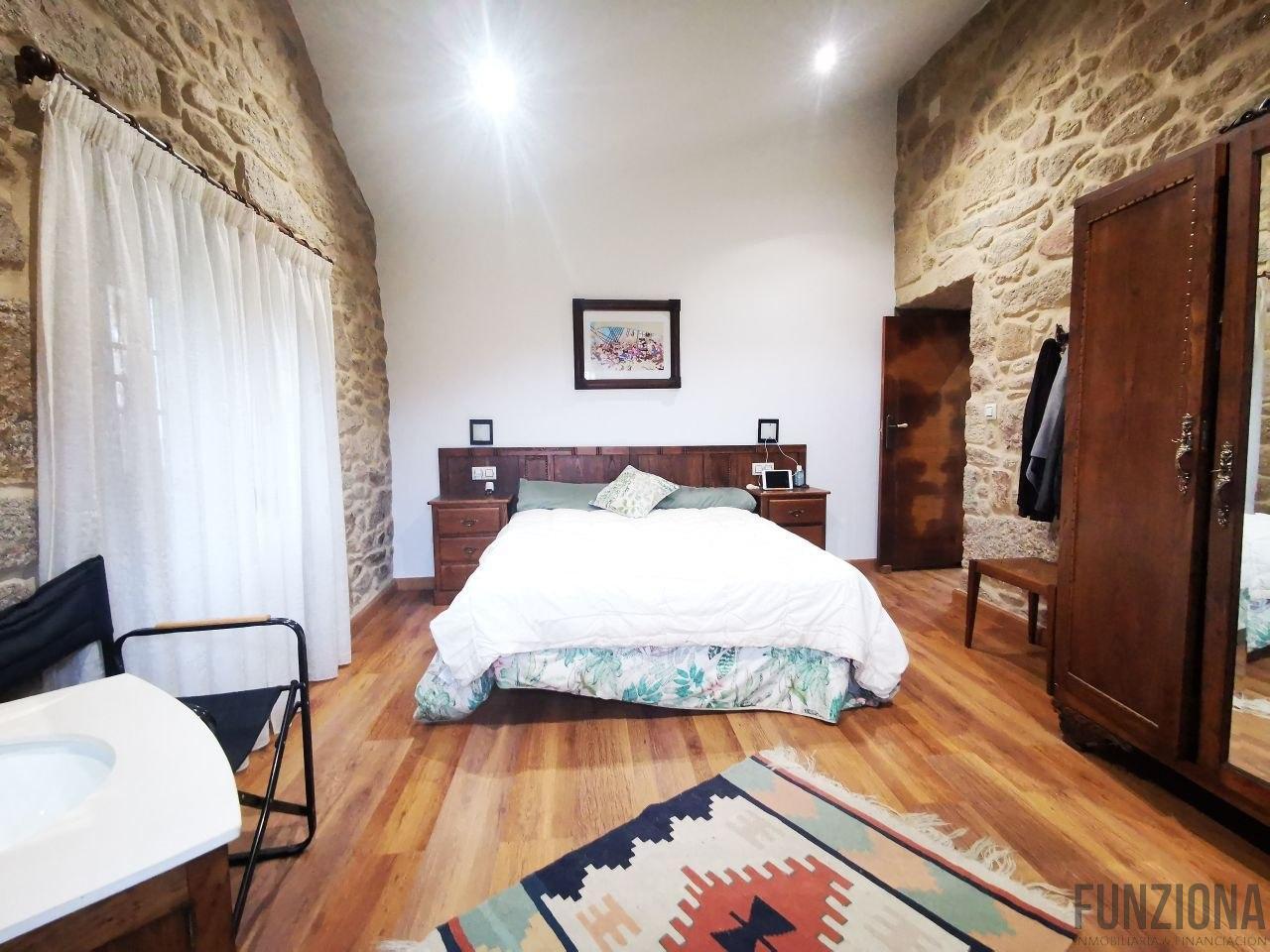Venta de casa en Moraña