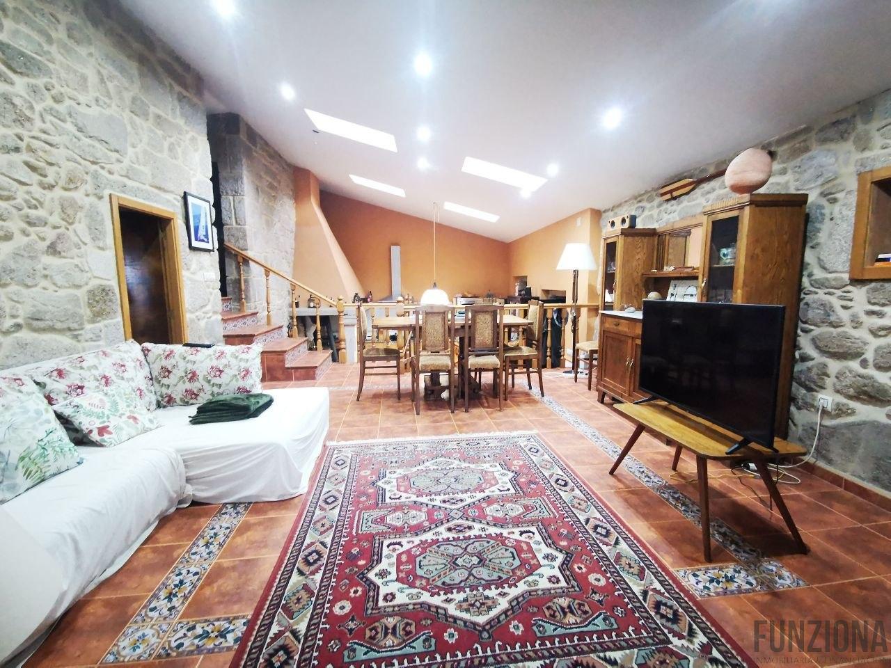 Venta de casa en Moraña
