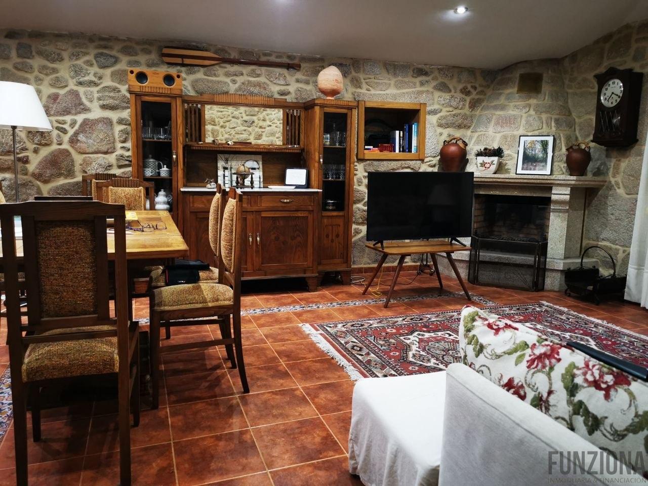 Venta de casa en Moraña