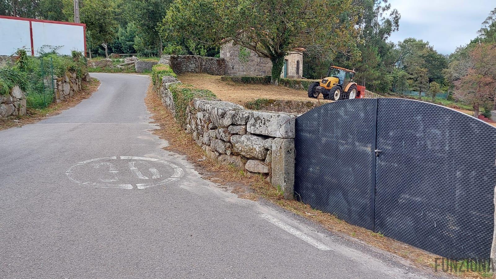 For sale of land in Pontevedra