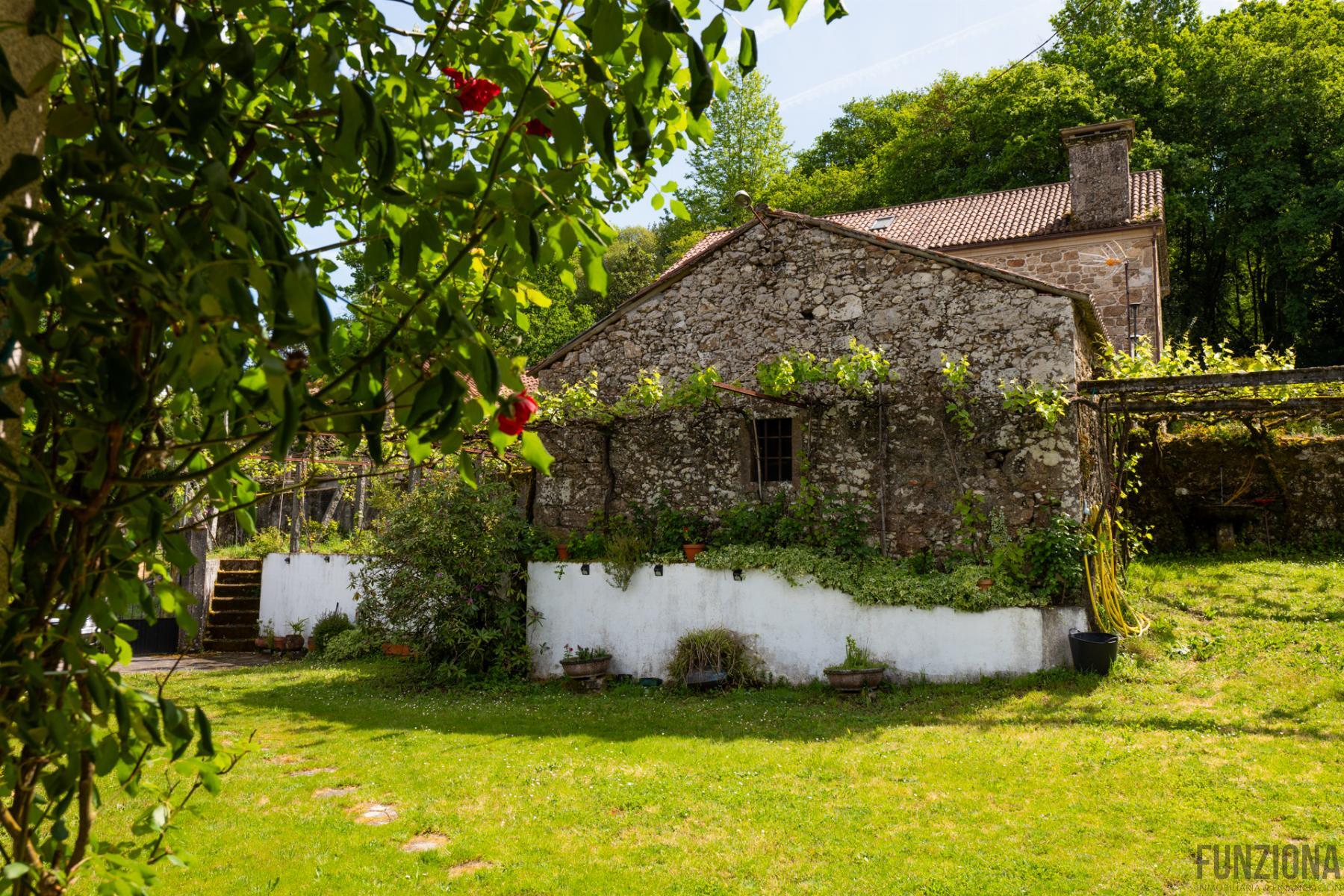 Venta de casa en A Estrada
