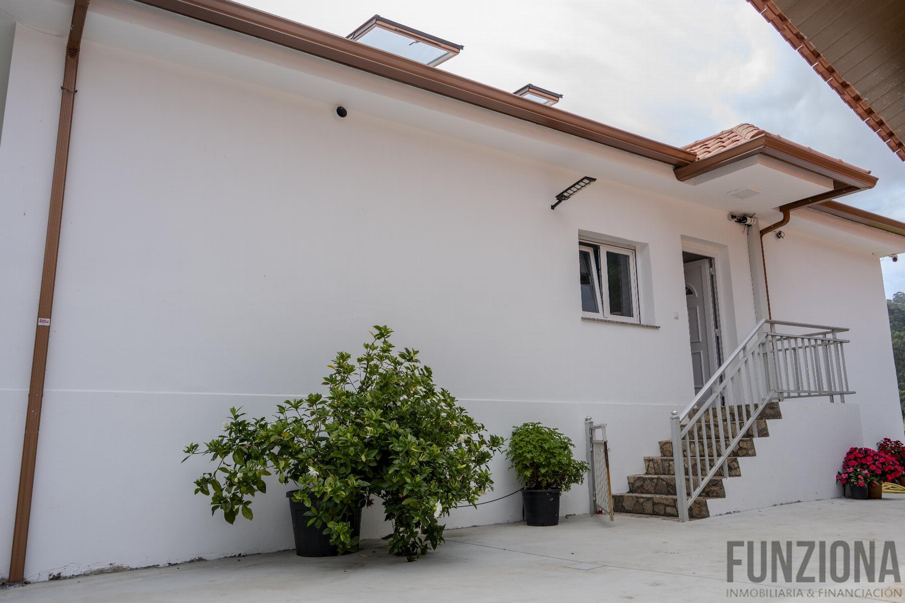 Venta de casa en Vilaboa