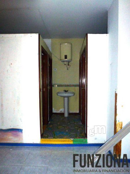 For rent of commercial in Pontevedra