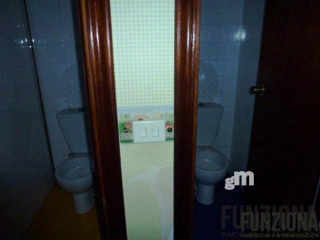 For rent of commercial in Pontevedra