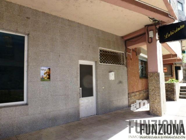For rent of commercial in Pontevedra