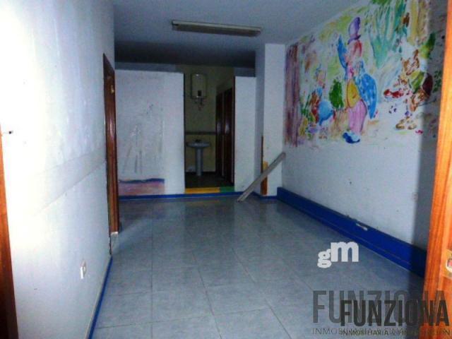 For rent of commercial in Pontevedra