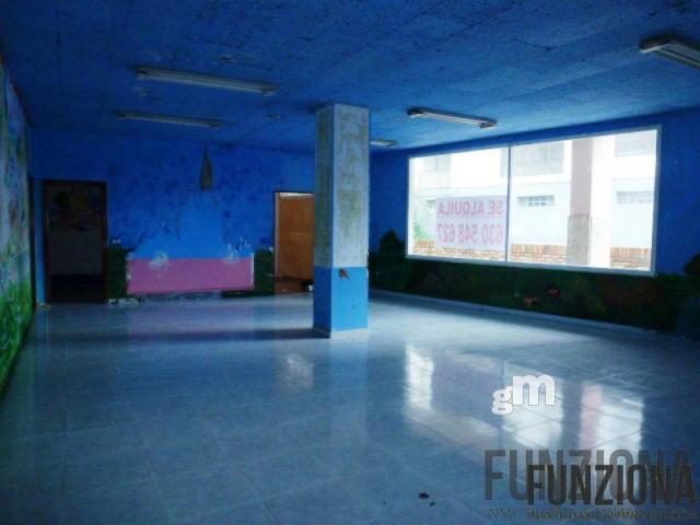 For rent of commercial in Pontevedra