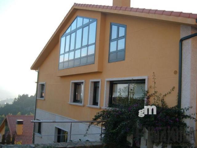 For sale of chalet in Pontevedra