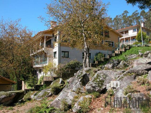 Venta de chalet en Pontevedra