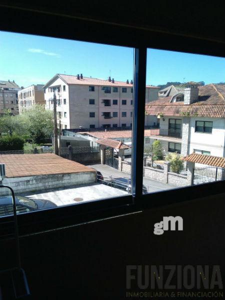 For sale of apartment in Cangas