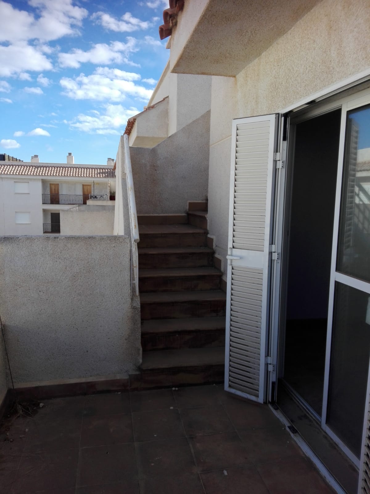 For sale of penthouse in Águilas