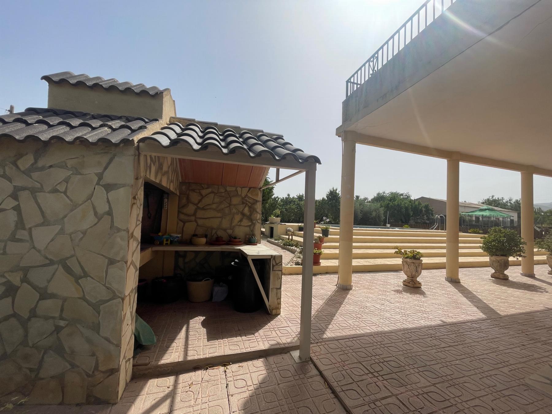 For sale of chalet in Lorca
