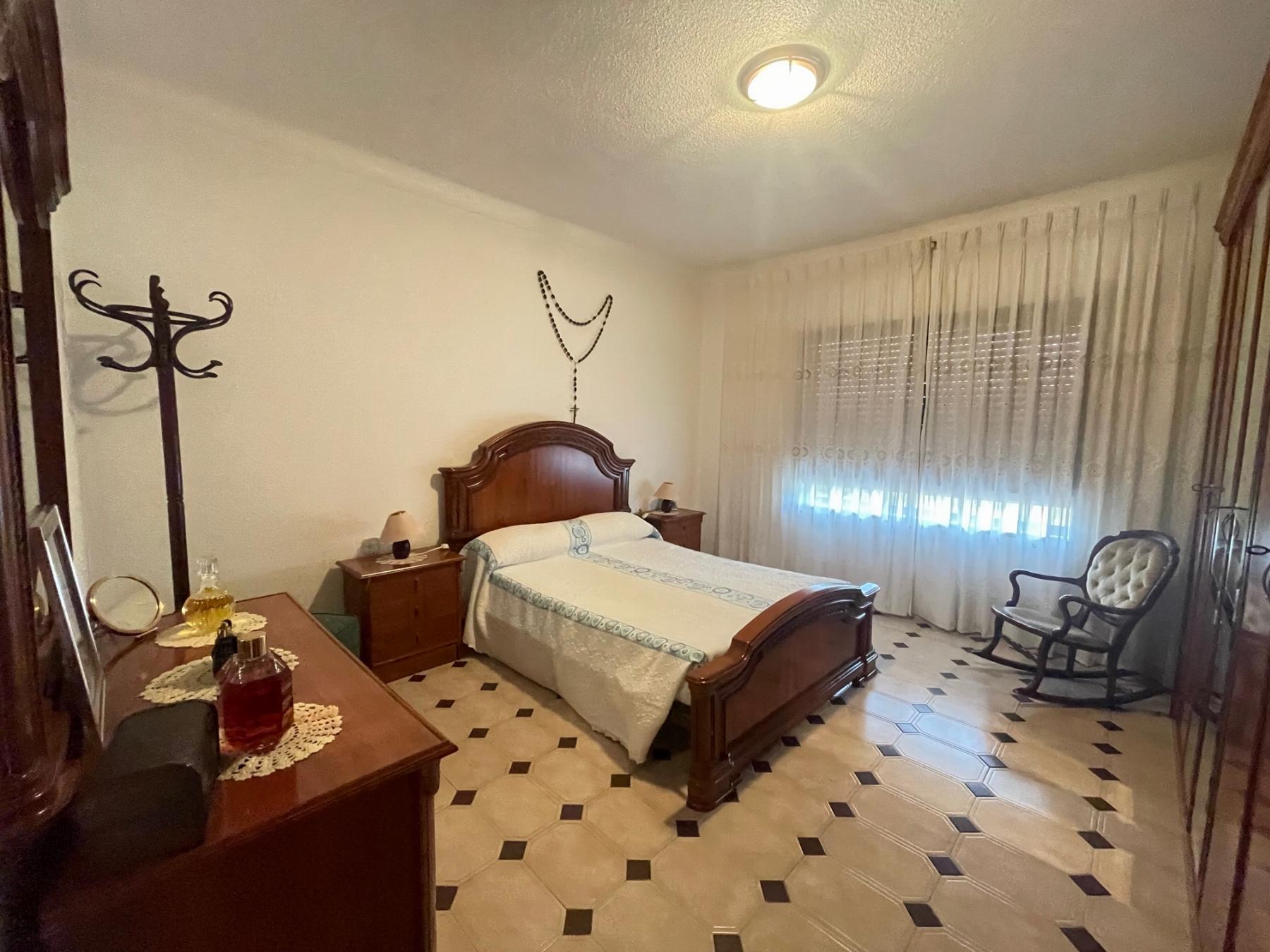 For sale of chalet in Lorca