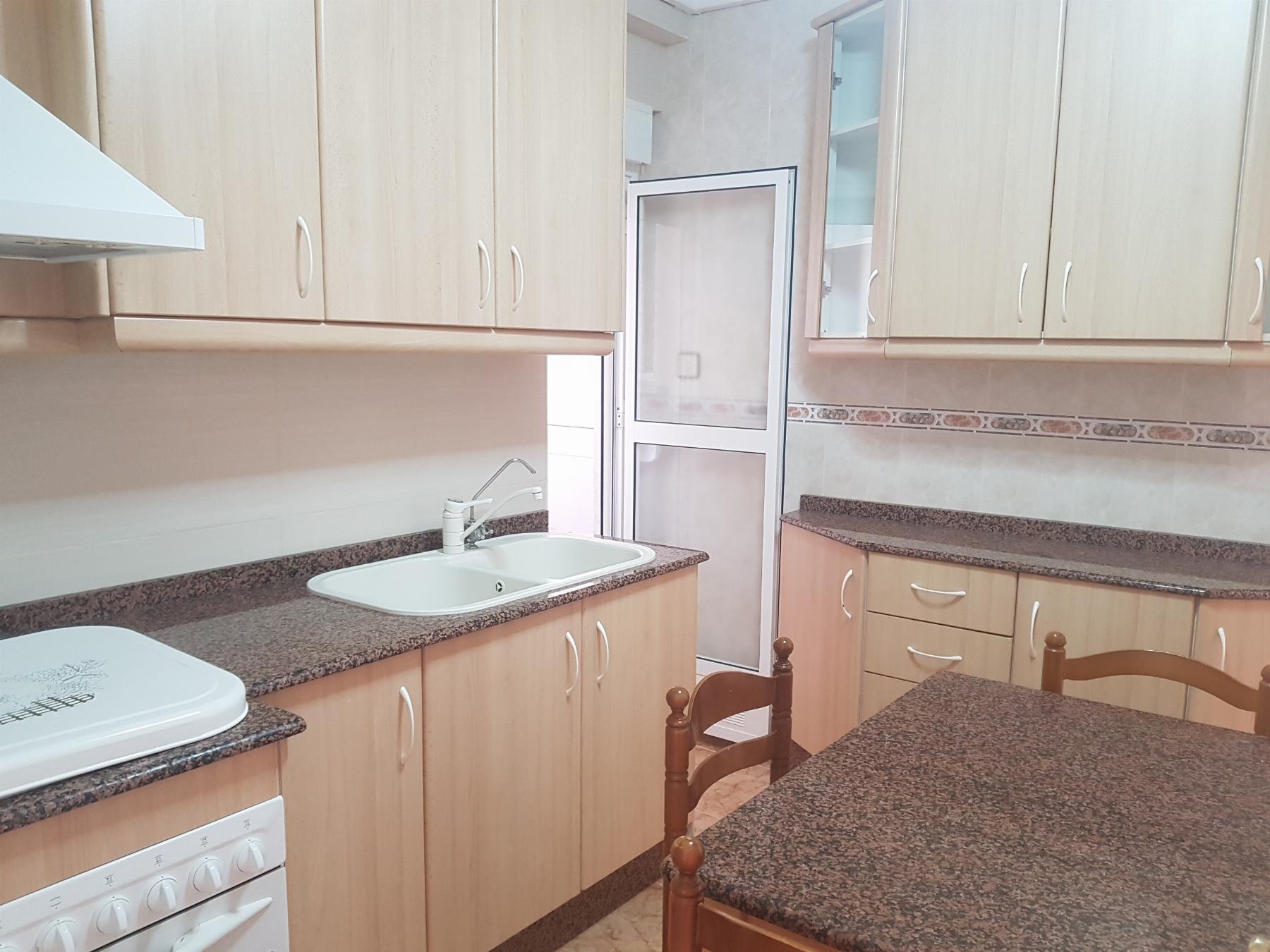 For sale of flat in Águilas