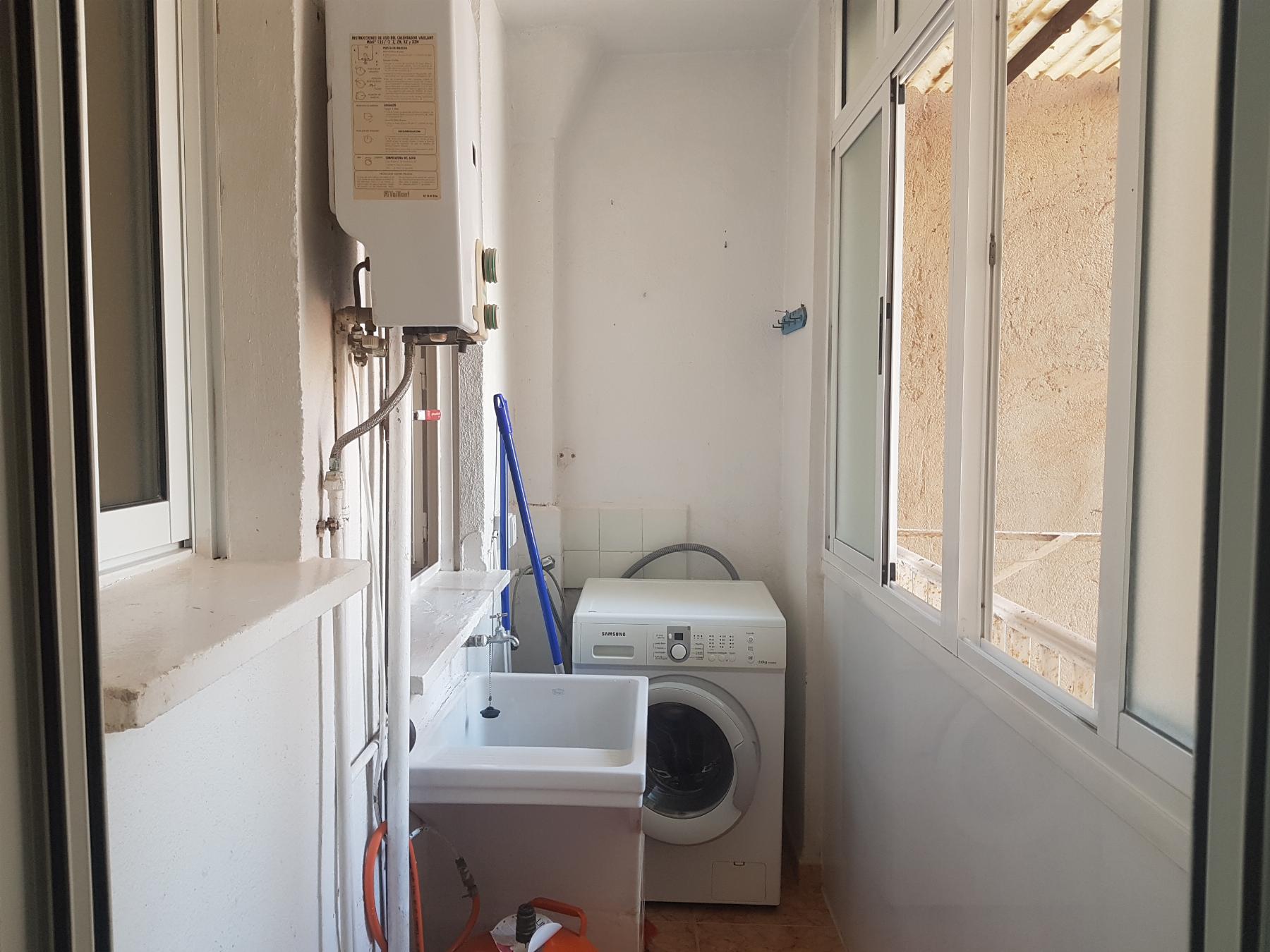 For sale of flat in Águilas