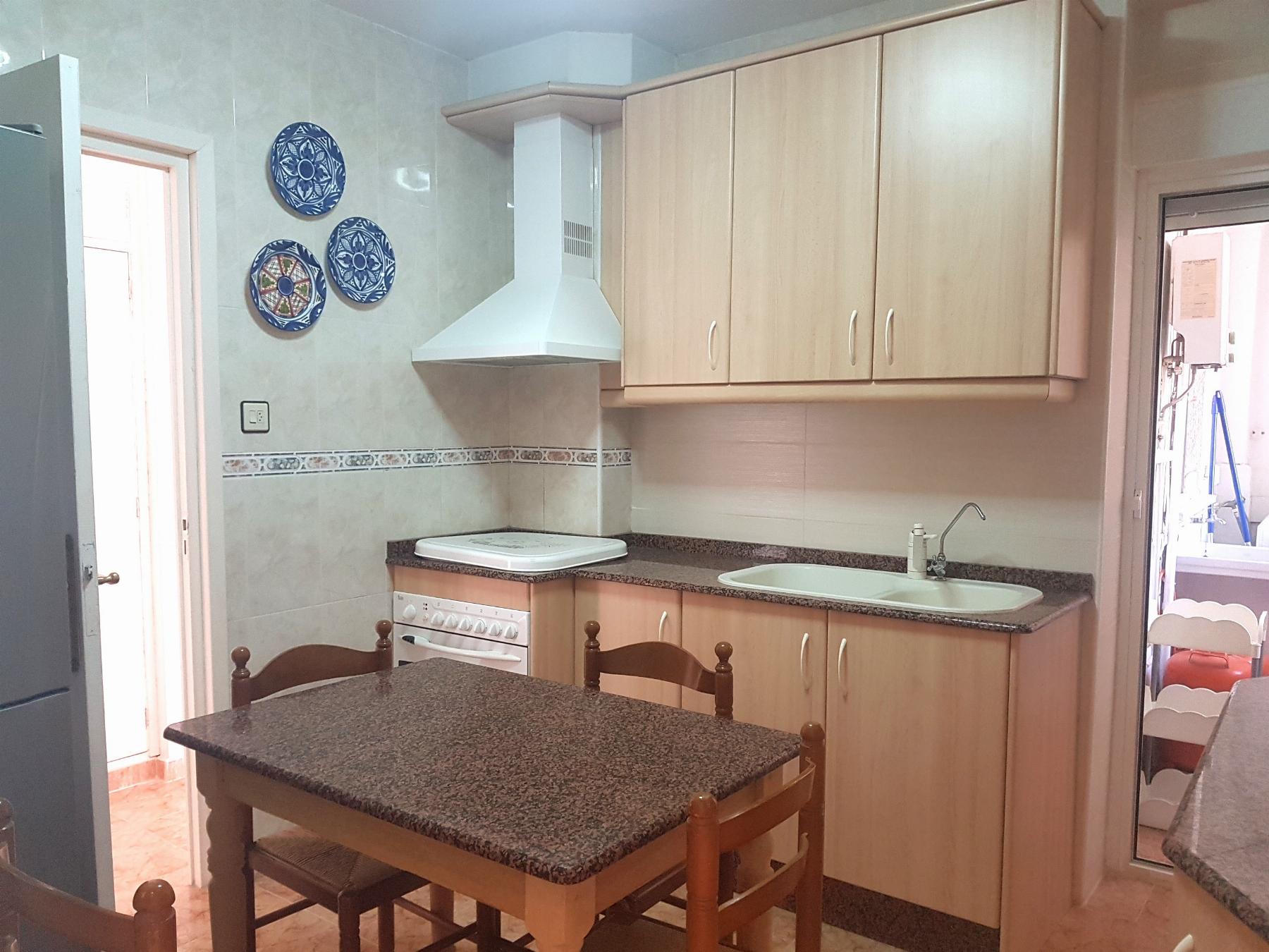 For sale of flat in Águilas