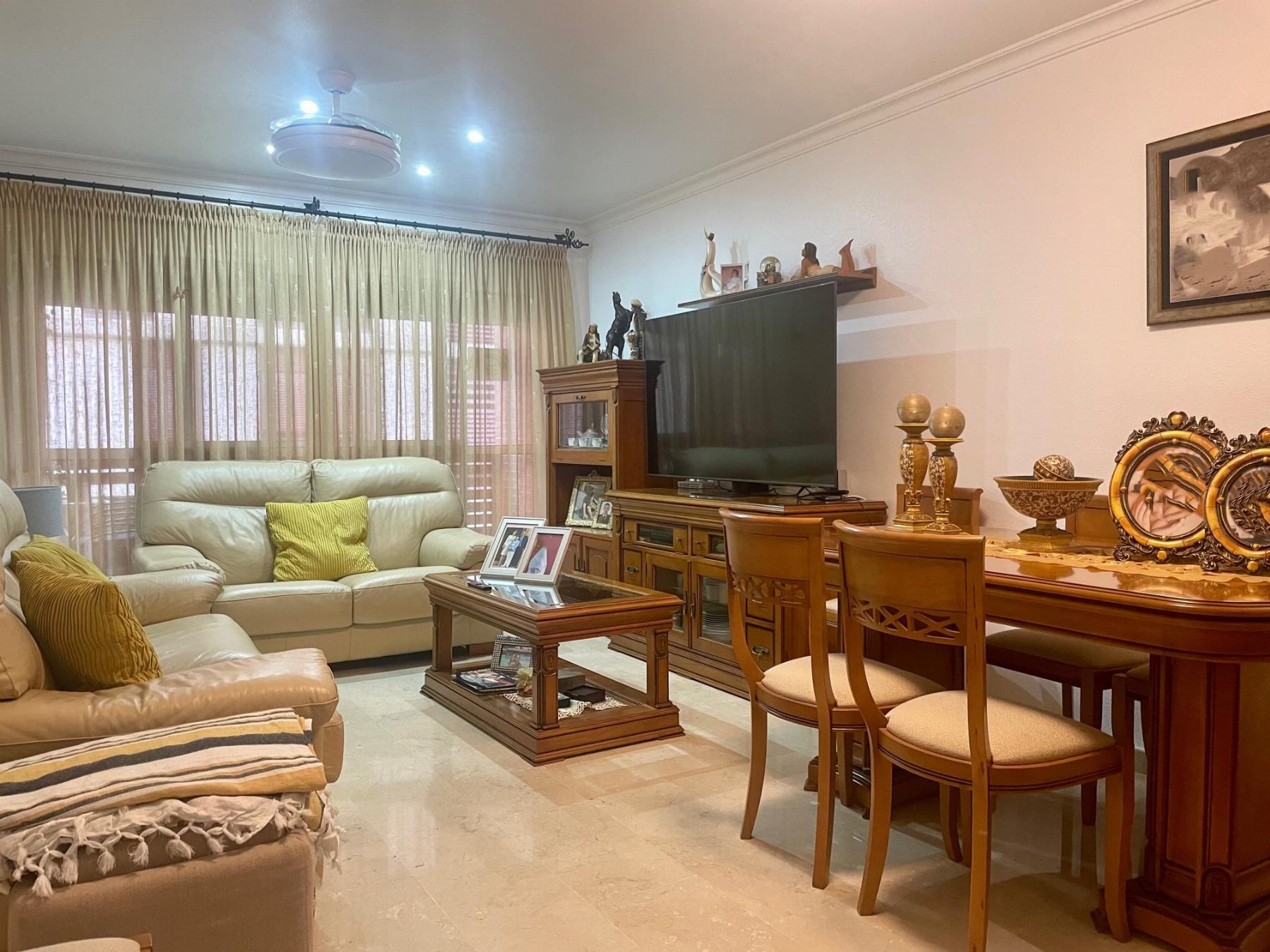 For sale of flat in Lorca