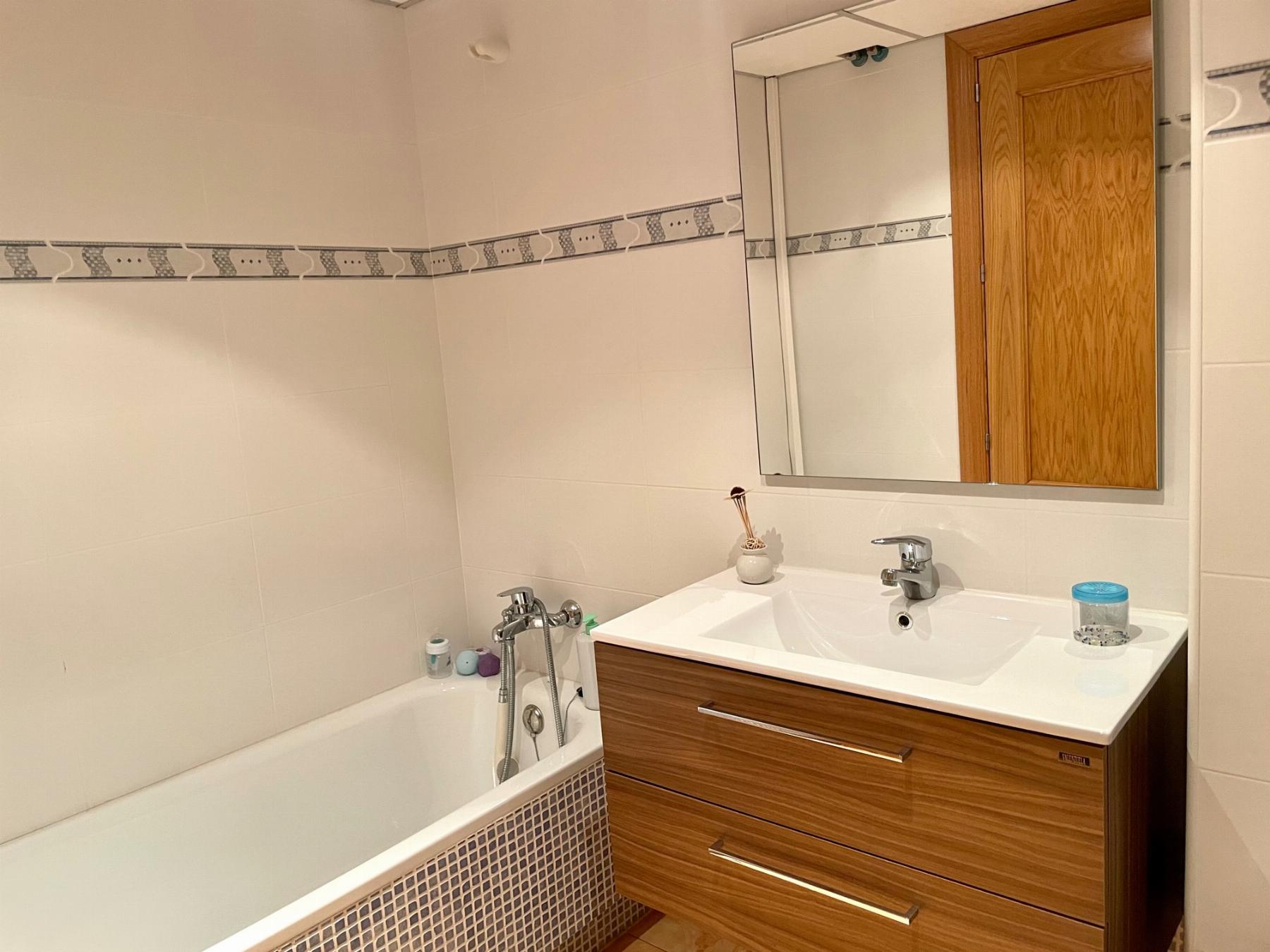 Zu verkaufen von wohnung in
 Lorca
