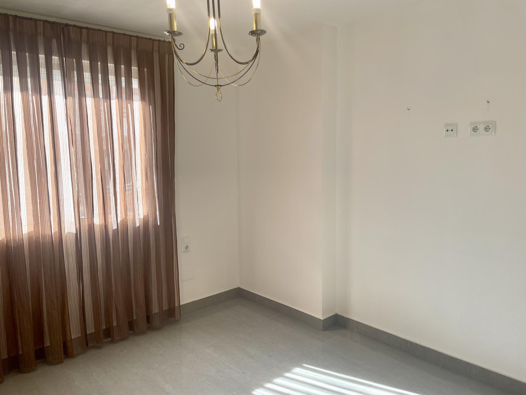 For sale of flat in Lorca