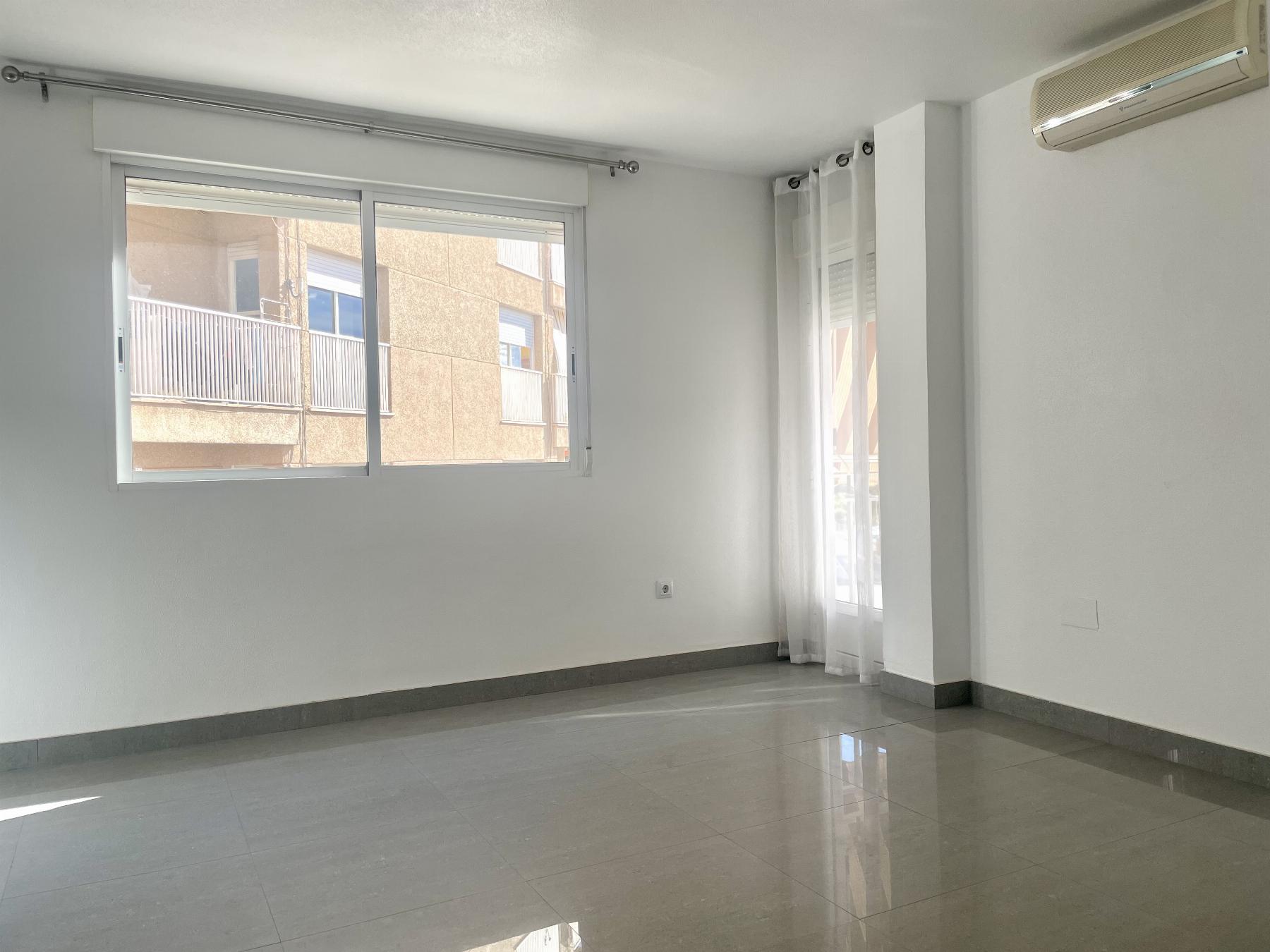 For sale of flat in Lorca