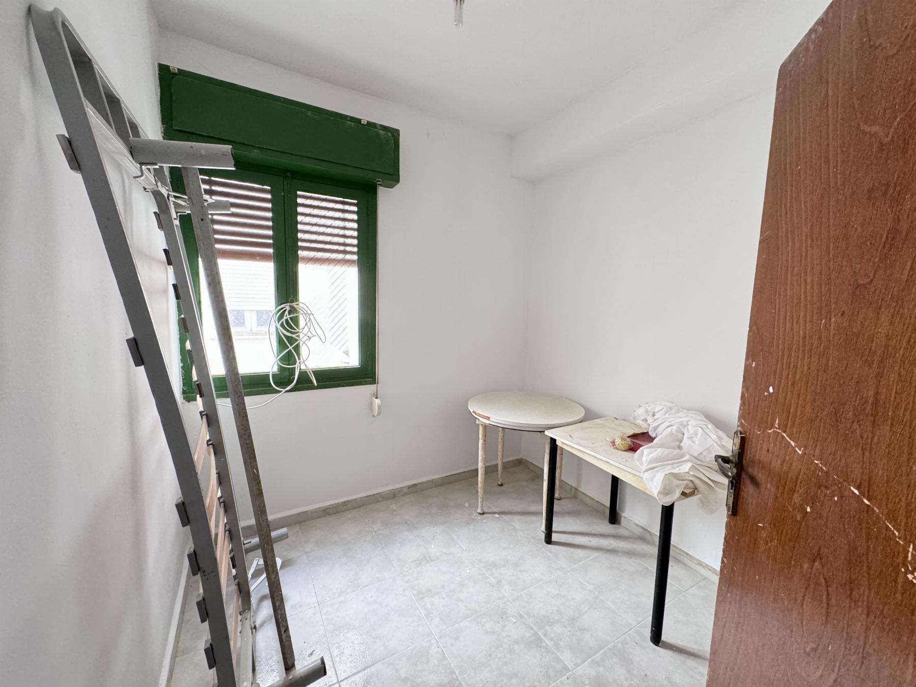 For sale of flat in Lorca